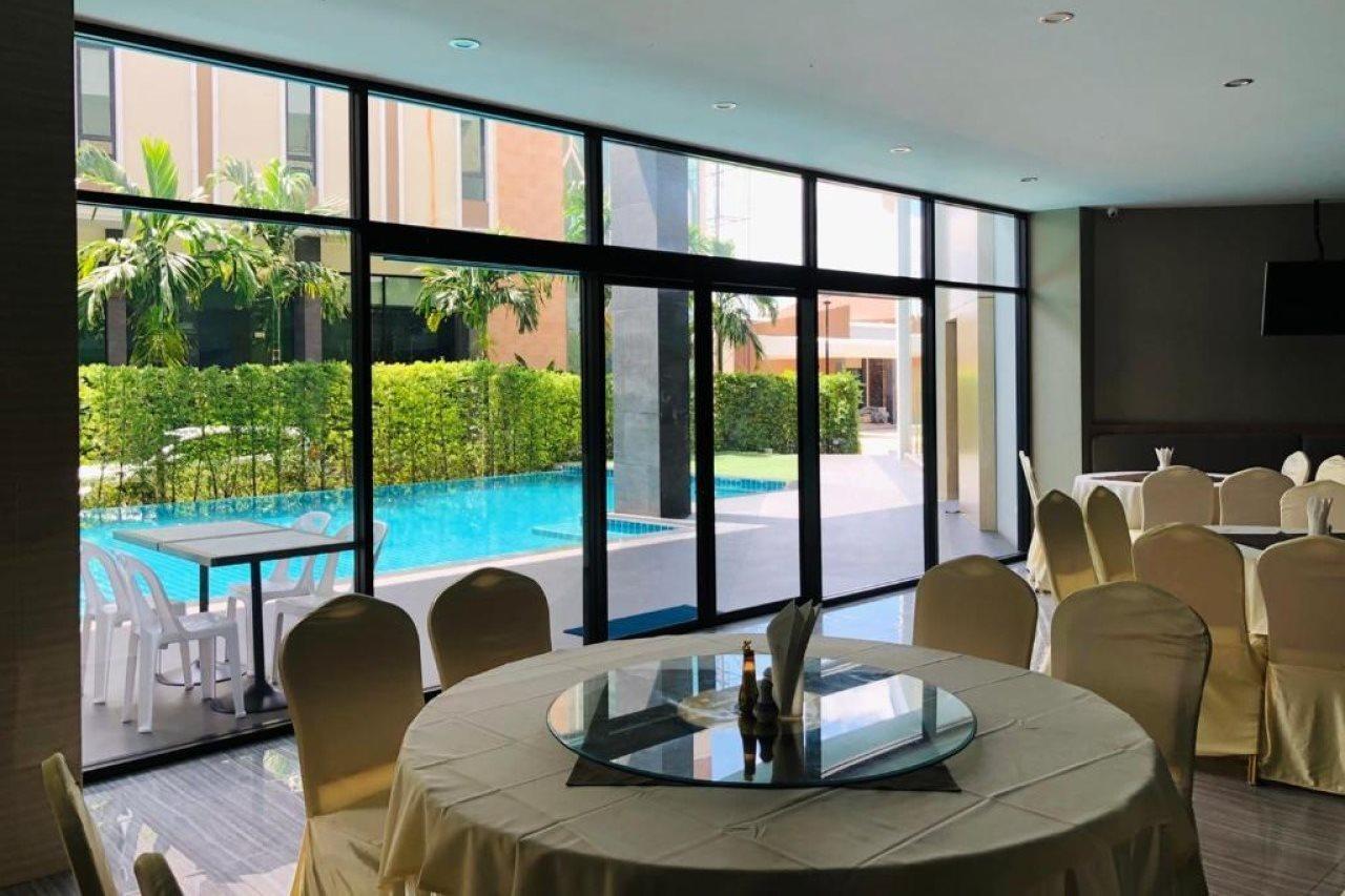 Srilamduan Hotel Sisaket Bagian luar foto