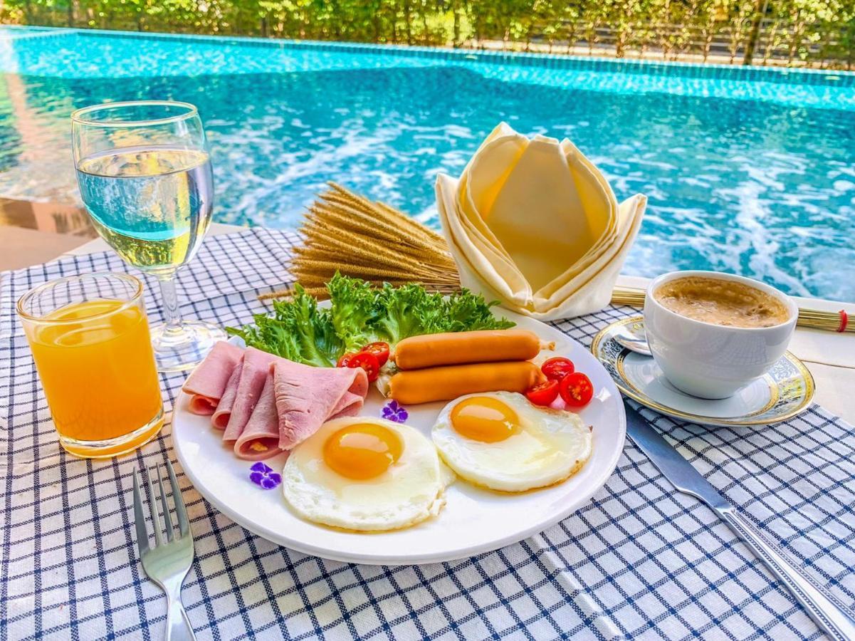 Srilamduan Hotel Sisaket Bagian luar foto